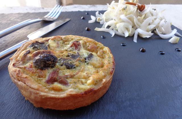 Quiche Escargots de Bourgogne flambés au whisky et aux pholiotes - Photo par La Petite Mu