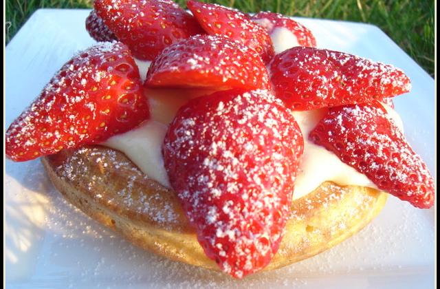 Tartelette aux fraises façon saint honoré - petitedc