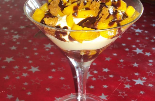 Verrine de mascarpone à la mangue,speculoos et chocolat - Photo par fabricTG