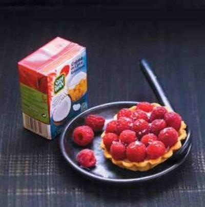Tartelettes à la noix de coco et aux framboises - Suzi Wan