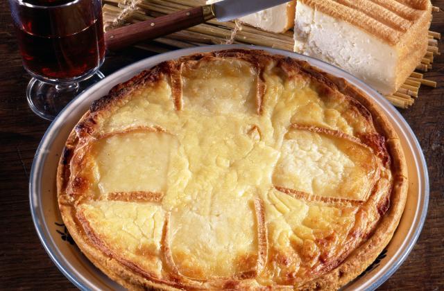 La VRAIE recette de tarte au Maroilles - Photo par 750g