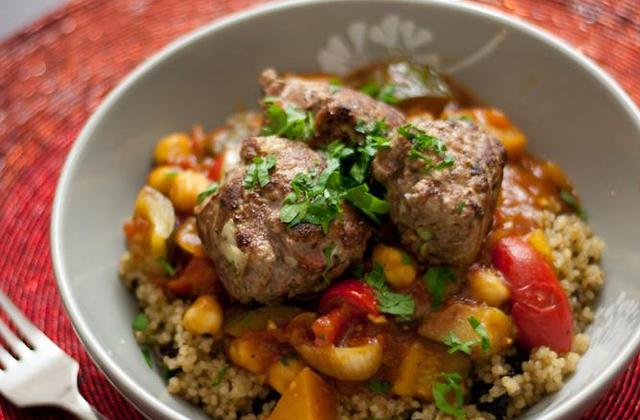 Couscous de quinoa et boulettes d"agneau, sans gluten - Photo par Ré
