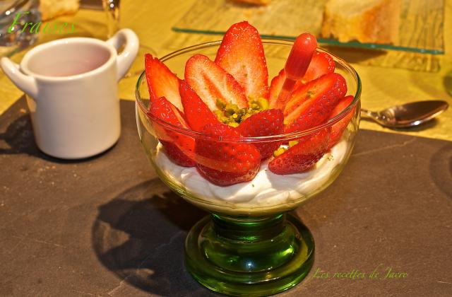 Soupe de fraises et espuma mascarpone - Photo par jacre