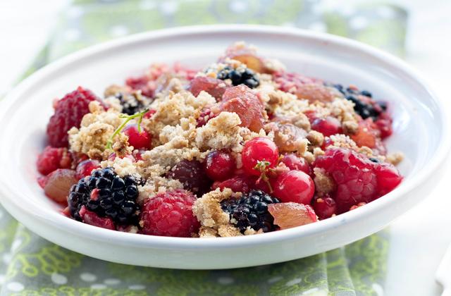 Crumble fruits rouges et châtaignes confites - Photo par Sabaton