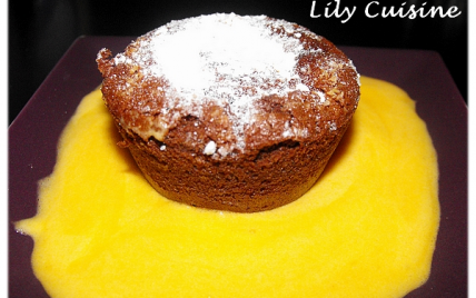 Mi fondant mi moelleux au chocolat noix de coco et meringue - lilyra
