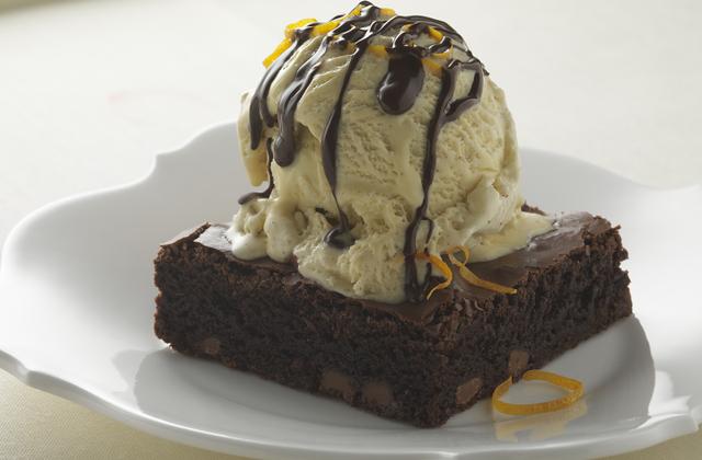 Moelleux au chocolat et sa Crème glacée à la vanille - Photo par Carte D'Or