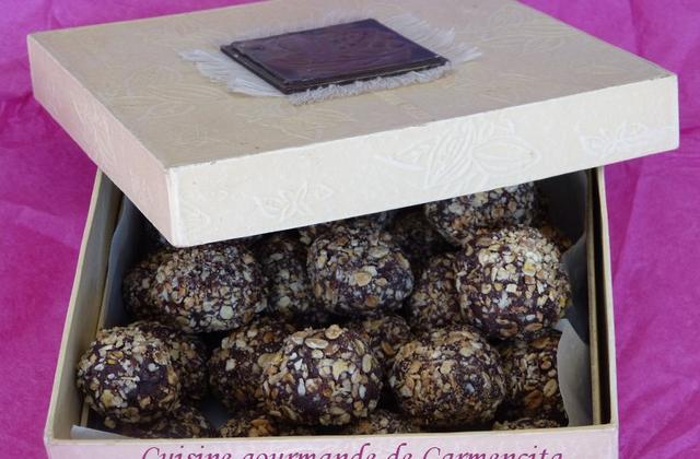 Truffes croustillantes au Muesli et graines sésame - Photo par Carmen
