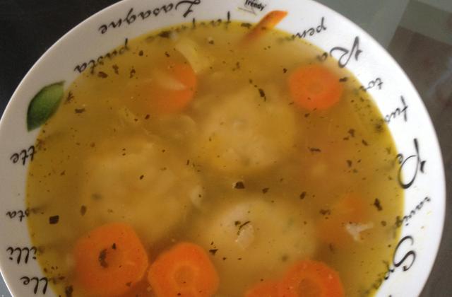 Raviole de printemps et son bouillon - Photo par thenod