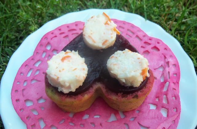 Cœurs moelleux gourmands basilic, betterave et panna cotta de surimi - Photo par verob