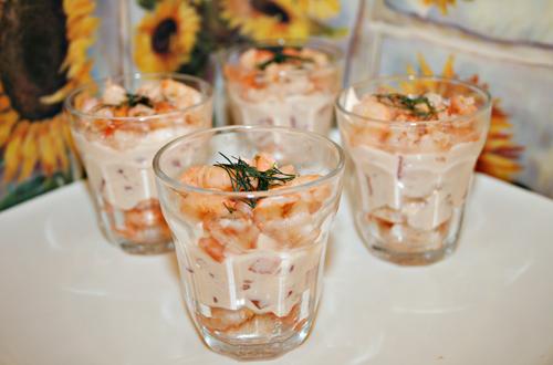 Verrines crevettes sauce cocktail - Photo par Aux bons p'tits prat