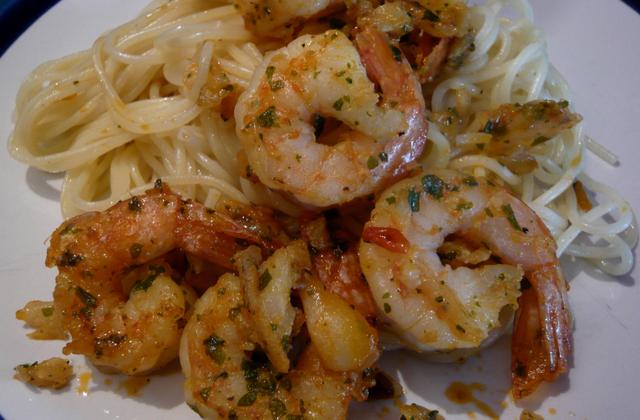 Cappelletti aux crevettes et poisson à l'ail - Photo par leatoutunplat