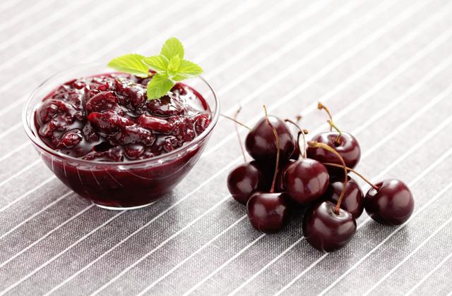 Confiture de cerises ou griottes - Photo par charlotte-rop