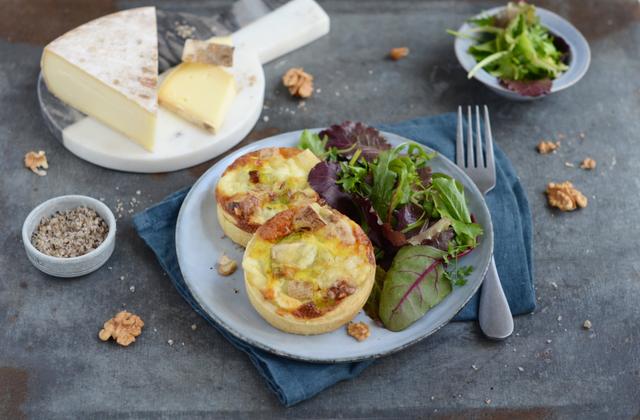Tartelettes aux poireaux, Saint-Nectaire laitier et noix - Nadia Paprikas