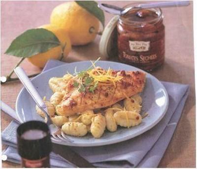 Escalopes de poulet au citron et tomates confites - Photo par Conserverie Au Bec Fin