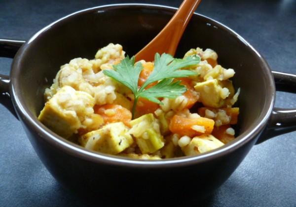 Risotto épicé de graines aux petits légumes et au tofu - Photo par Le cri de la courgette...