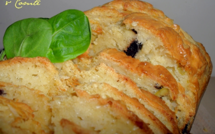 Cake aux 2 olives & comté - Photo par mathildee