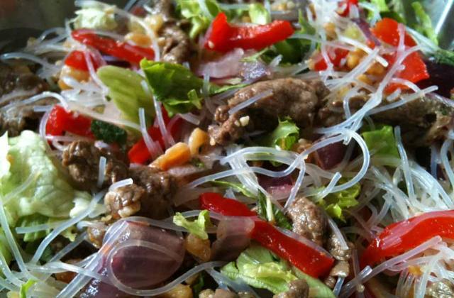 MA salade thaï au boeuf pimenté - Photo par cookmyworld