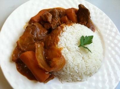 Mafé de poulet à la sauce d'arachide - Photo par Afrikathome