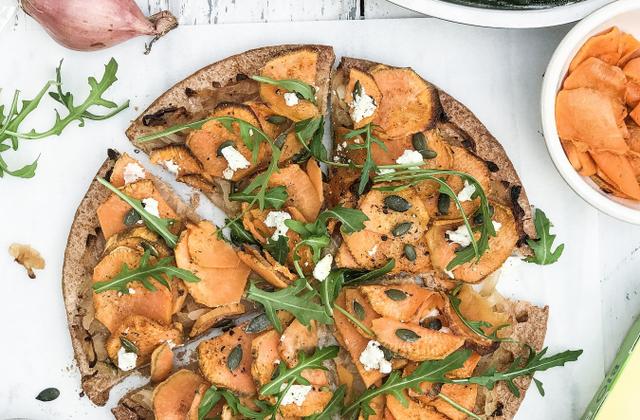 Pizza aux patates douces, feta et graines de courge - Kazidomi