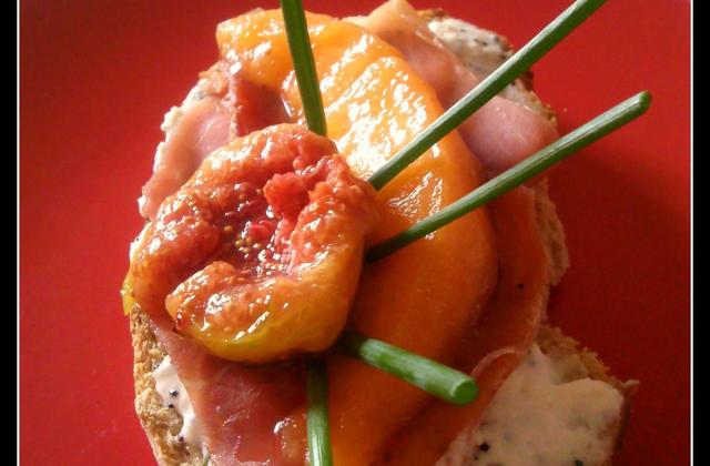 Bruschetta "un, deux, trois, soleil" - Photo par je miamuse bien