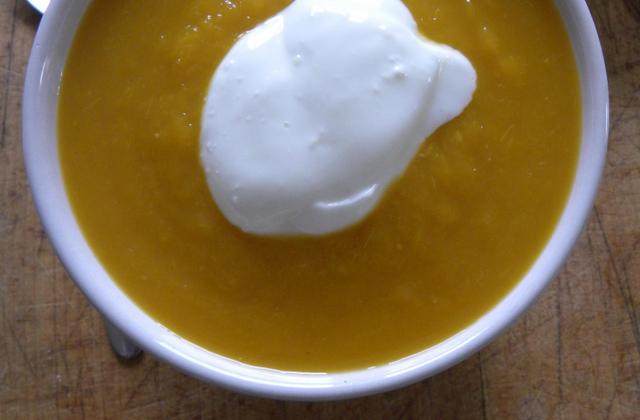 Velouté de butternut au gingembre et à la citronnelle - Photo par Vadrouilles gourmandes de Nini