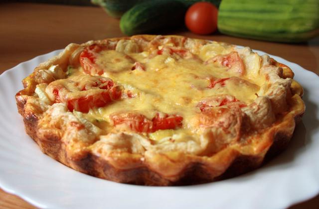 Tarte au thon et aux tomates économique - Photo par mon journal de cuisine