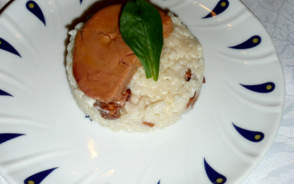 Foie gras poêlé sur palet de riz aux girolles - bagout