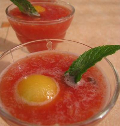 Soupe de fraise, melon, pastèque - Photo par mrspig