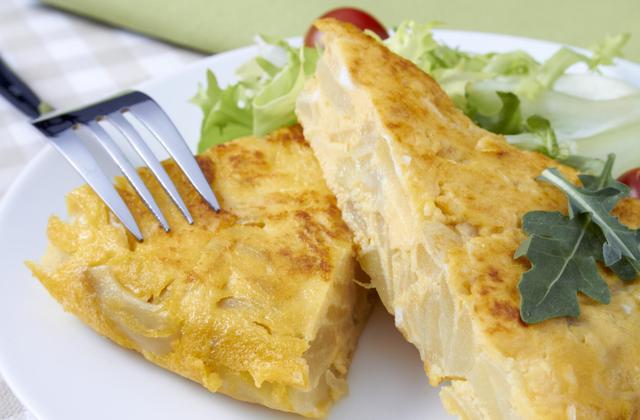 Omelette aux pommes de terre et Bresse Bleu - Photo par 750g
