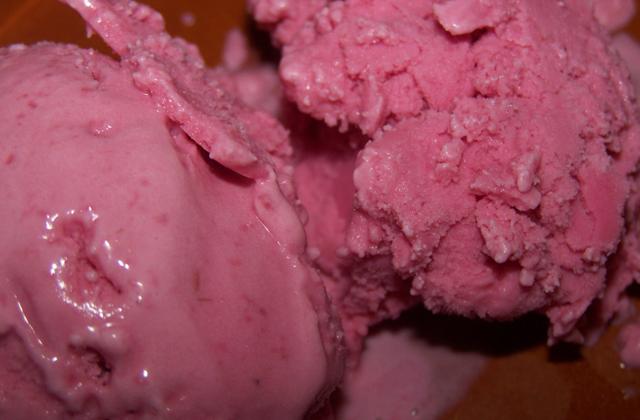Glace à la framboise et mascarpone - Photo par sandriH7H