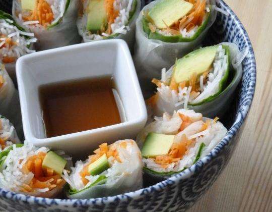 Rouleaux de printemps avocat crevettes - Photo par 750g