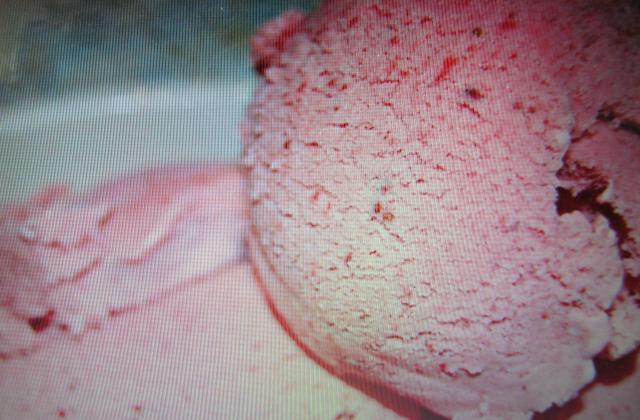Ma crème glacée aux fraises - Photo par laurenjgz