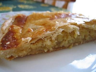 Galette des rois à la frangipane et aux pommes fondantes - Photo par christgOm