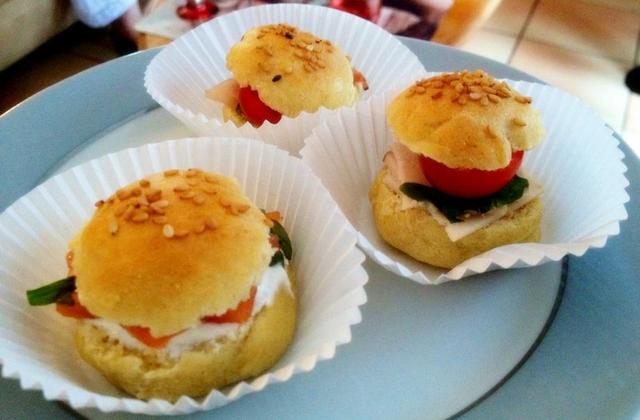 Mini burgers apéritifs aux trois saveurs - Photo par LenvieDuChef