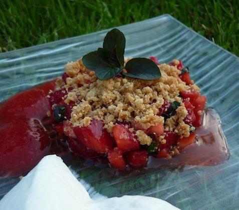 Crumble aux fraises marinées à la menthe - Photo par RatatouilletteJo