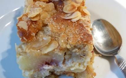 Gâteau moelleux aux pêches - Photo par Carmen