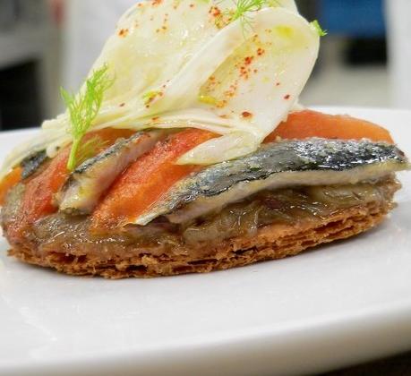 Tarte fine à la tomate et sardine, moutarde et fenouil - Photo par Chef Damien