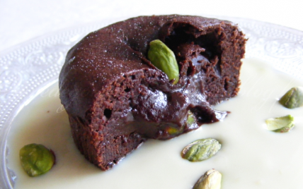 Moelleux au chocolat cœur coulant truffé et crème au café - Photo par Sabrin