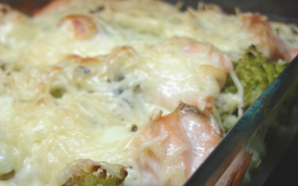 Gratin de romanesco au saumon, mozzarella et pistou - Photo par kiavin