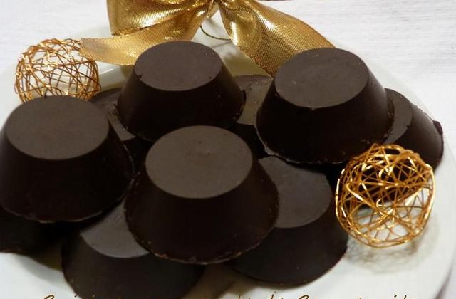Chocolat fourré, à la crème caramel au beurre salé aux noix - Photo par Carmen
