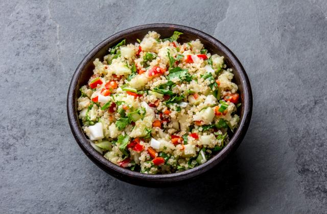 5 salades repas à préparer sur une base de quinoa - Amora