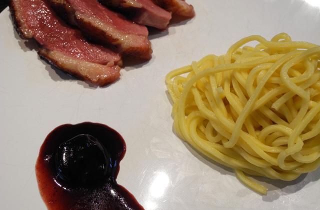 Magret de canard, sauce à la cerise - Photo par salomel