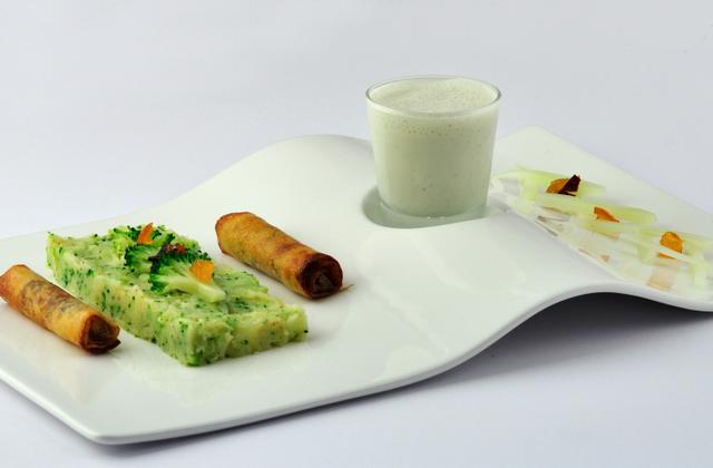 Fourme d'Ambert Aérienne, purée aux brocolis et cigares aux fruits secs - Photo par La Fourme d'Ambert