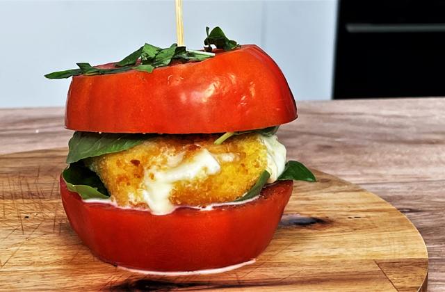 Burger de tomates à la mozzarella panée - Photo par 750g