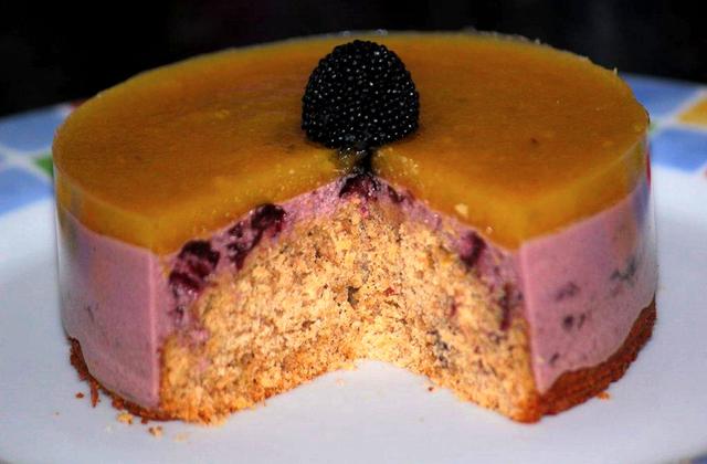 Bavarois aux griottes ananas sur pain d'épices - Photo par laurenIPd