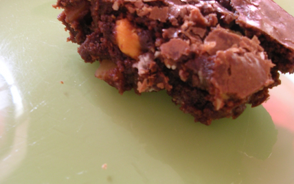 Brownies exotiques, ananas, chocolat blanc et noix de pécan - Photo par miss o