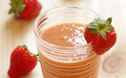 Smoothie fraises et mangue - Photo par Edda Un déjeuner de soleil