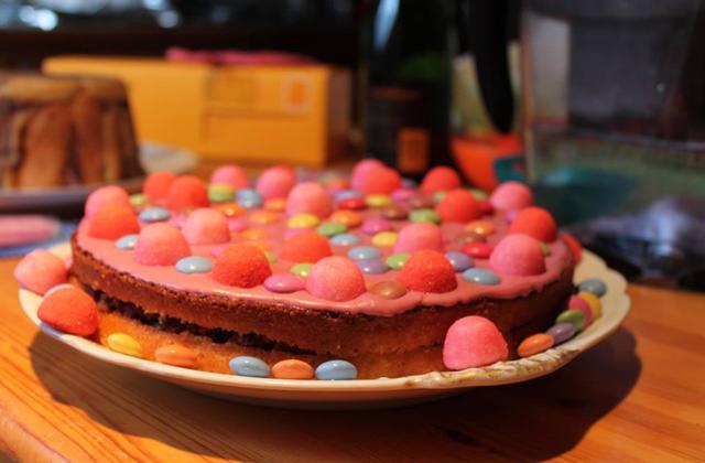 Gâteau au yaourt pour un anniversaire - Photo par Invité