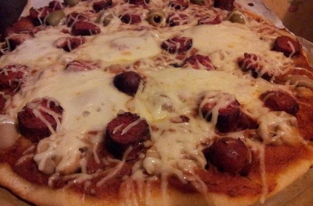 Pizza au merguez - Photo par elkfat