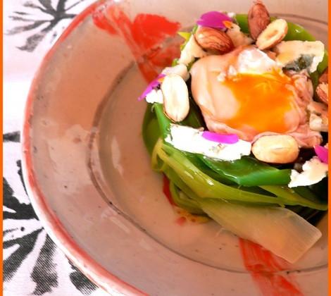Salade tiède de poireau à l'œuf poché et Roquefort Papillon - Photo par Chef Damien